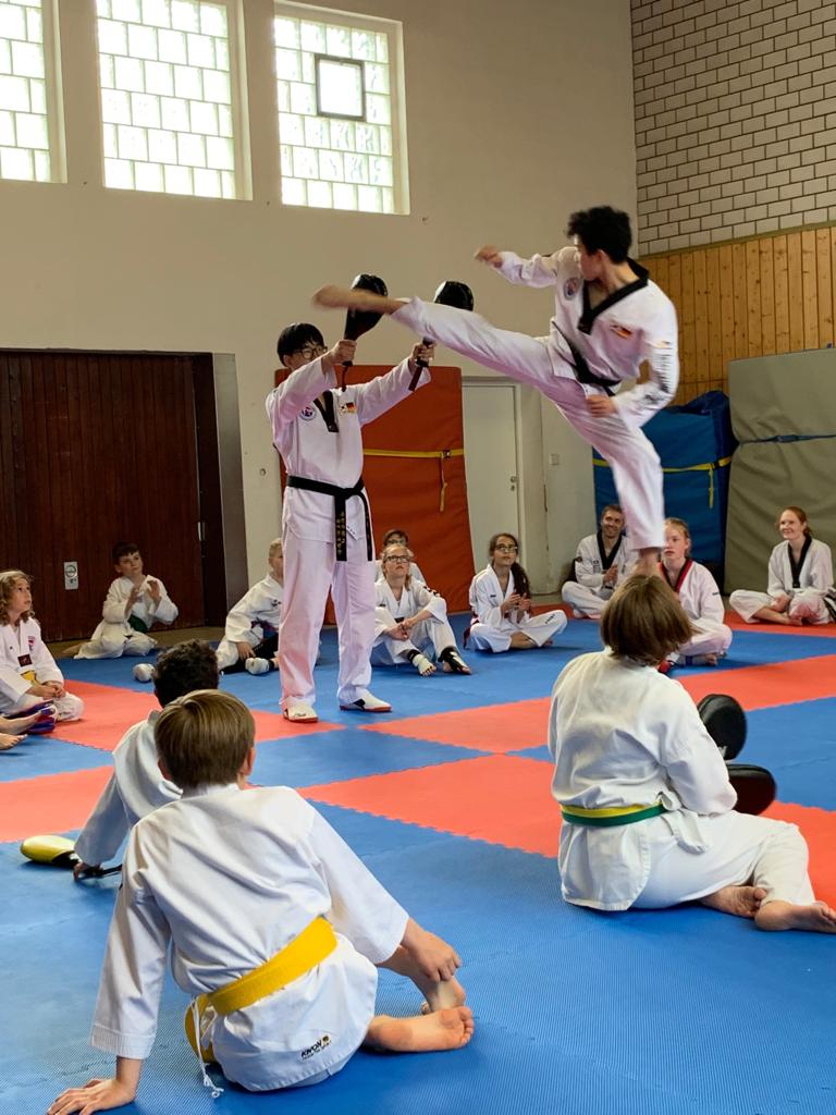 Taekwondo! Selbstverteidigung und Sport!